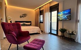 Adas Aura - Boutique Apartments In Old Town Thessaloniki